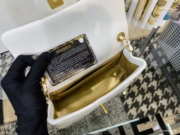 First Bag Ru CHANEL FLAP BAG 0517